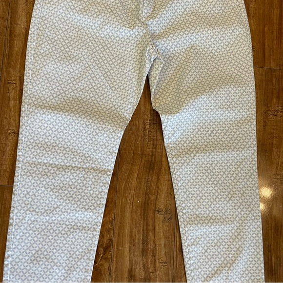 GAP Slim City Women’s Grey White Pattern Ankle‎ Khakis Size 10 Regular NWT - Picture 3 of 10
